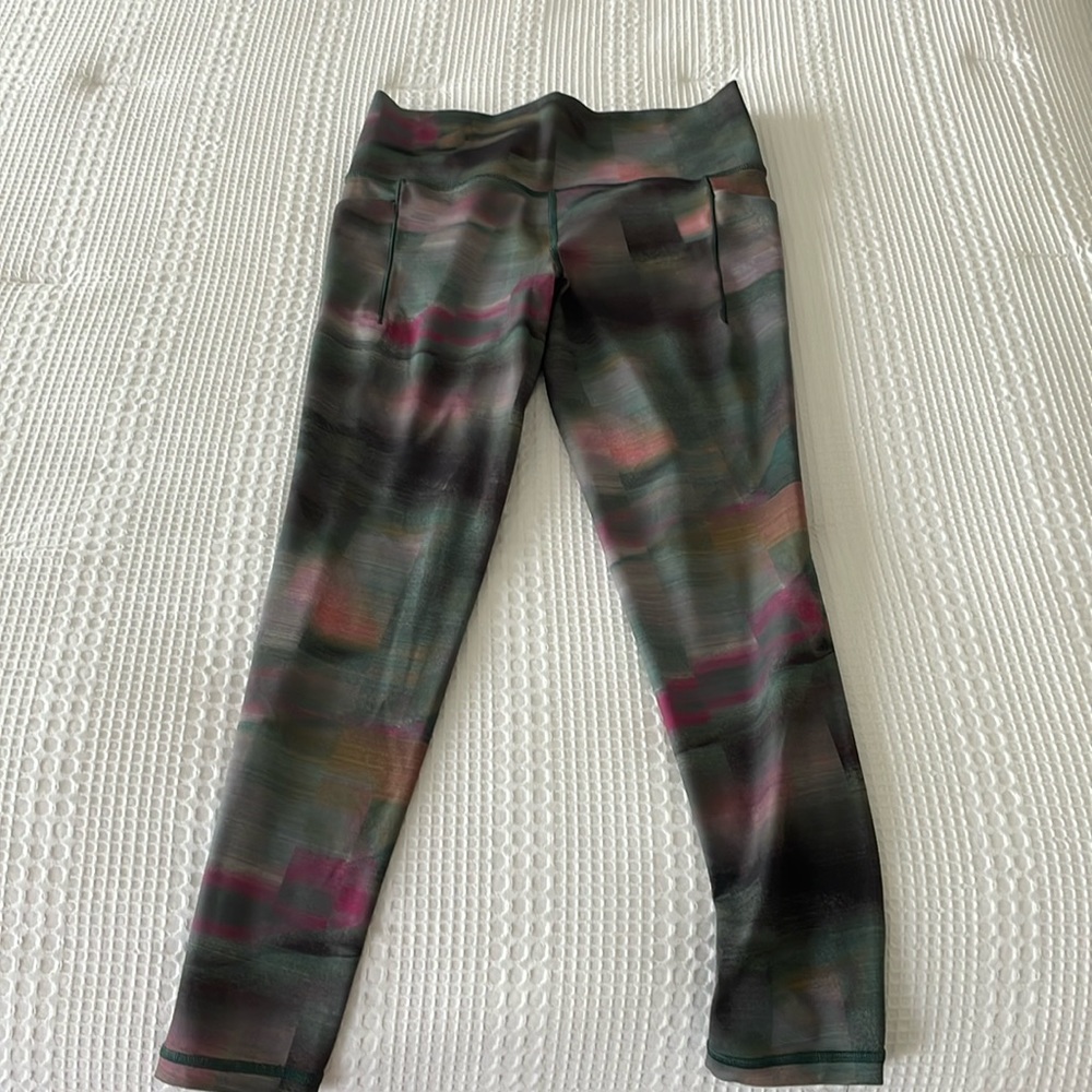 Fun, multicolor Athleta leggings!